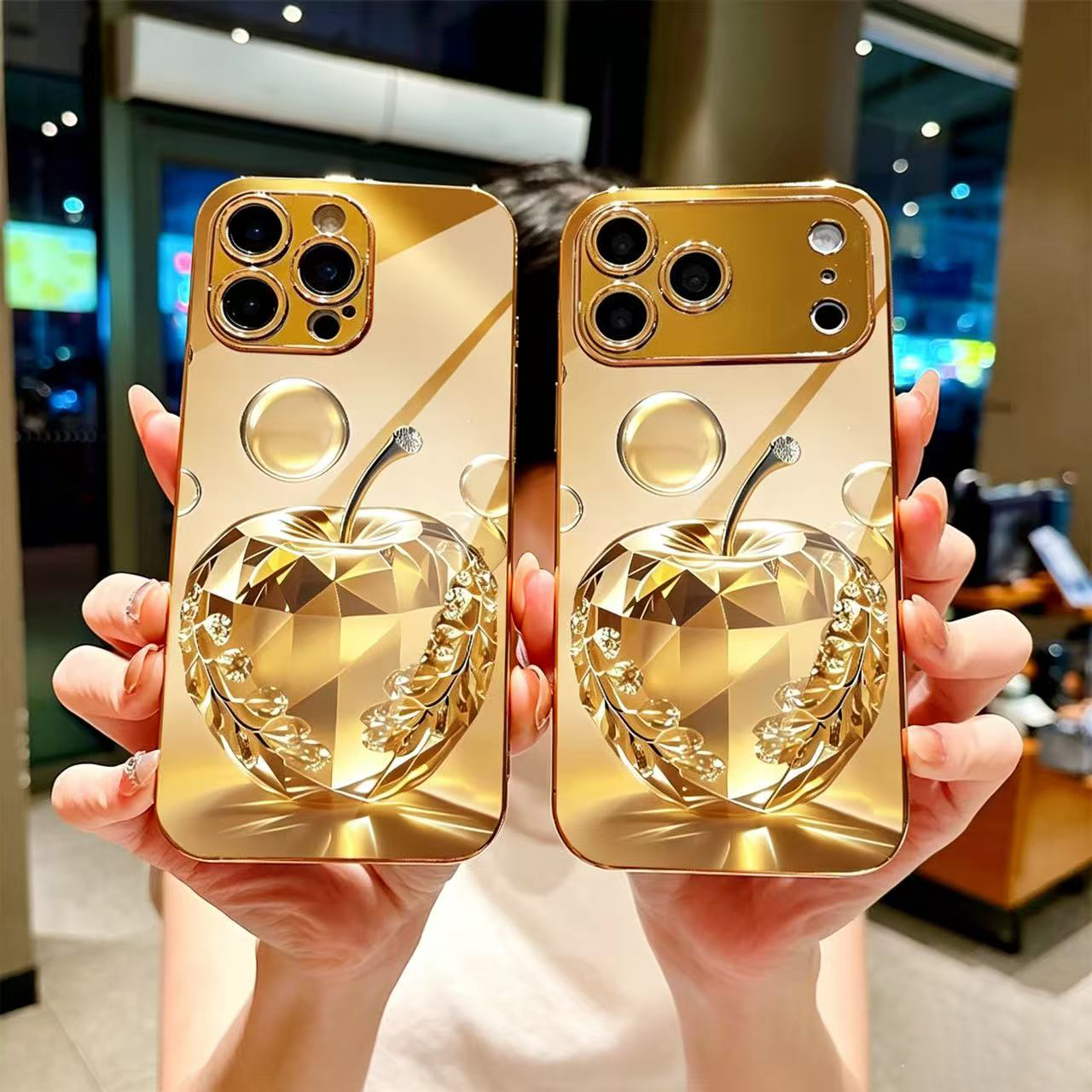 IPhone Gold-Plated, Ice-Cooling Phone Case